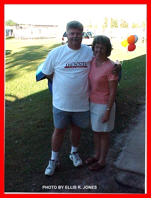PHOTO TAKEN OCT 16, 2005....THAT YE LOVE ONE ANOTHER, EVEN AS I HAVE LOVED YOU......